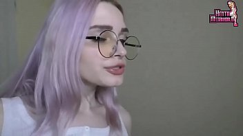 Оргазм по приходу: Как сочный рогатый тип удовлетворил молодую красавицу в прямом эфире