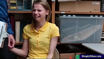 Офицер не знал жалости: жесткий секс и глубокий минет с неугомонной преступницей